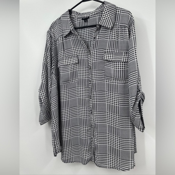 Torrid Houndstooth White Black Half Sleeve Button Down Shirt Tunic Top 3X - Picture 1 of 5